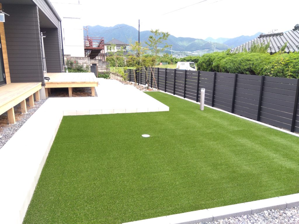 くつろぎの人工芝