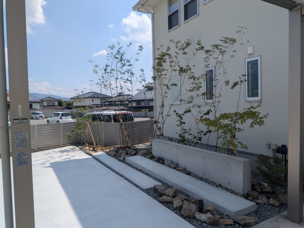 空間を緩やかに仕切る「ローウォール」のデザイン